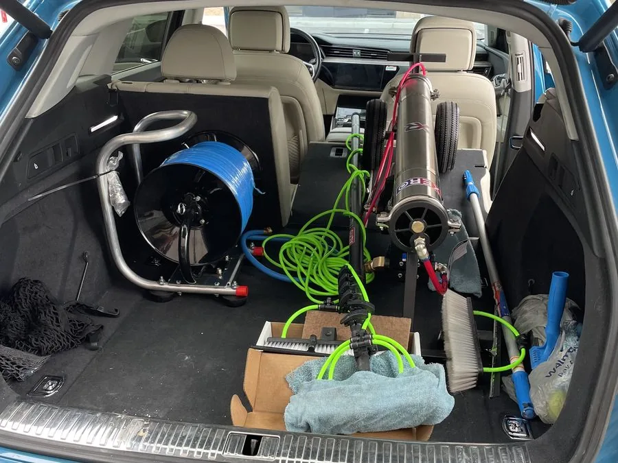 The Clean Guys purified water window cleaning system equipment
